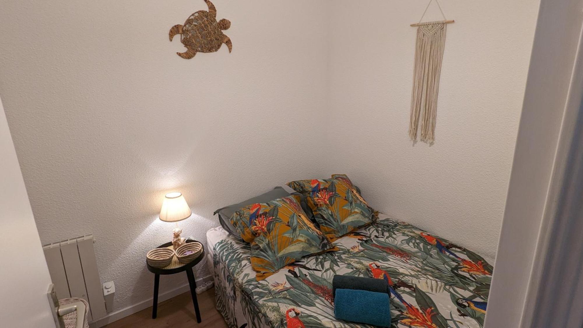 Maisonnette Kalis Calme Avec Climatisation Parking Jardin Cadre Campagne Plages A Pieds Bandol Bagian luar foto