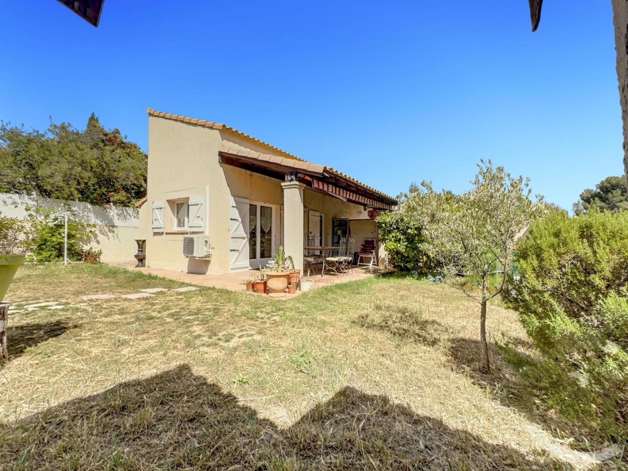 Maisonnette Kalis Calme Avec Climatisation Parking Jardin Cadre Campagne Plages A Pieds Bandol Bagian luar foto