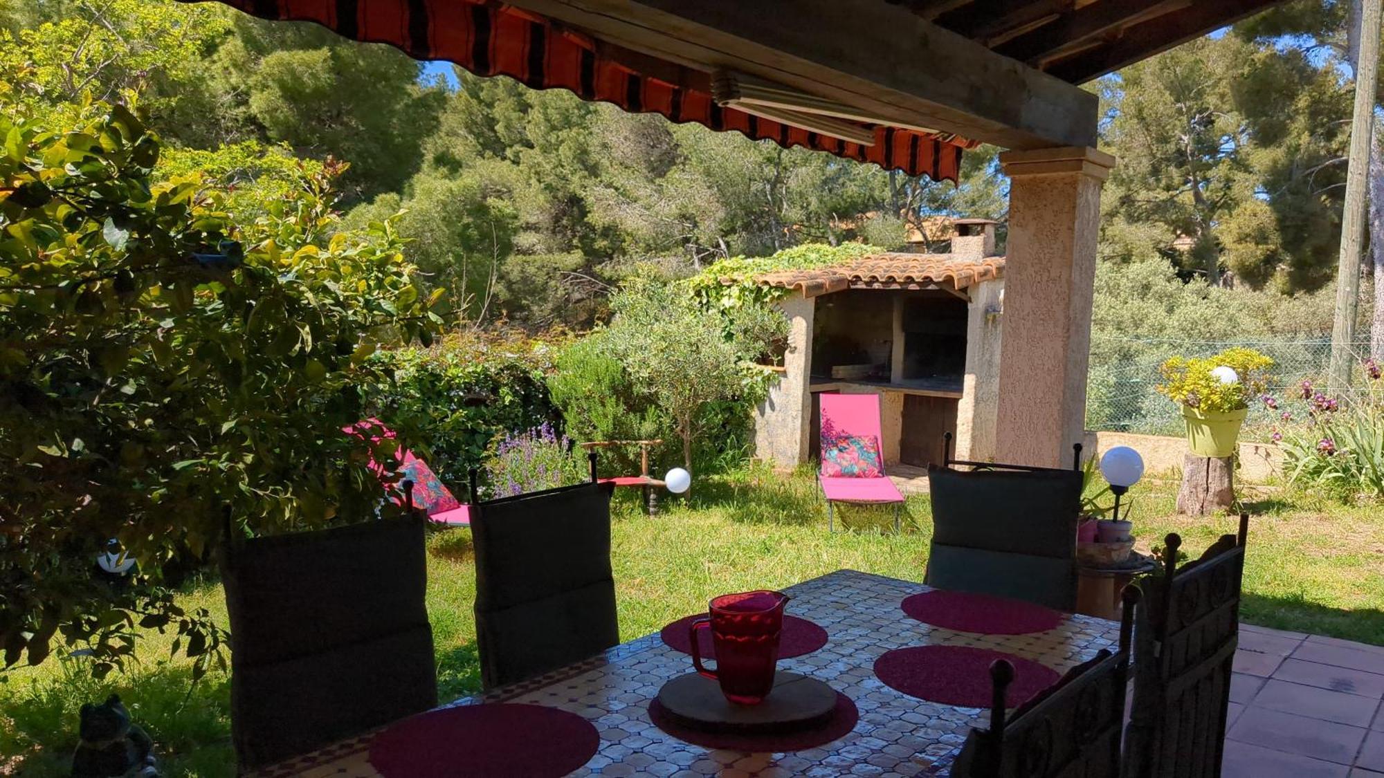 Maisonnette Kalis Calme Avec Climatisation Parking Jardin Cadre Campagne Plages A Pieds Bandol Bagian luar foto