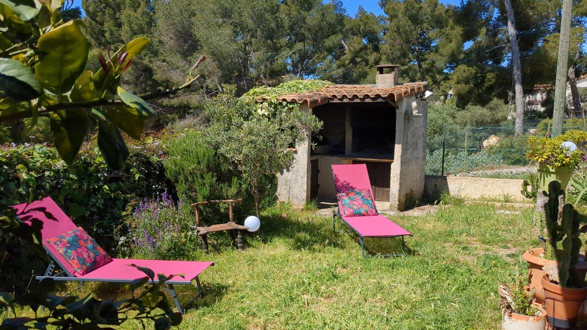 Maisonnette Kalis Calme Avec Climatisation Parking Jardin Cadre Campagne Plages A Pieds Bandol Bagian luar foto